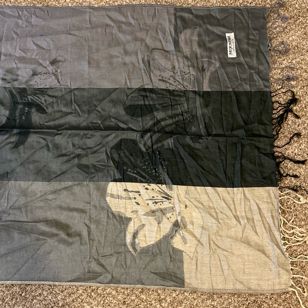 Pashmina Shawl - image 1